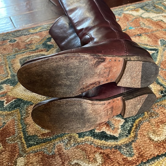 Frye Melissa button 2 boot Bordeaux wine size 5 1/2 - Picture 7 of 14